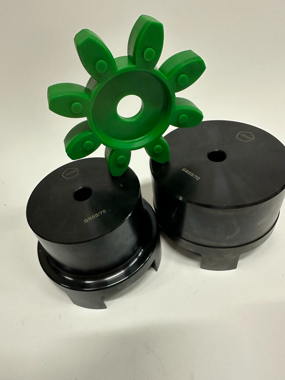 Муфта кулачковая GE T GR 55/70 сталь 64 ShD пилотное отверстие Rotex 55